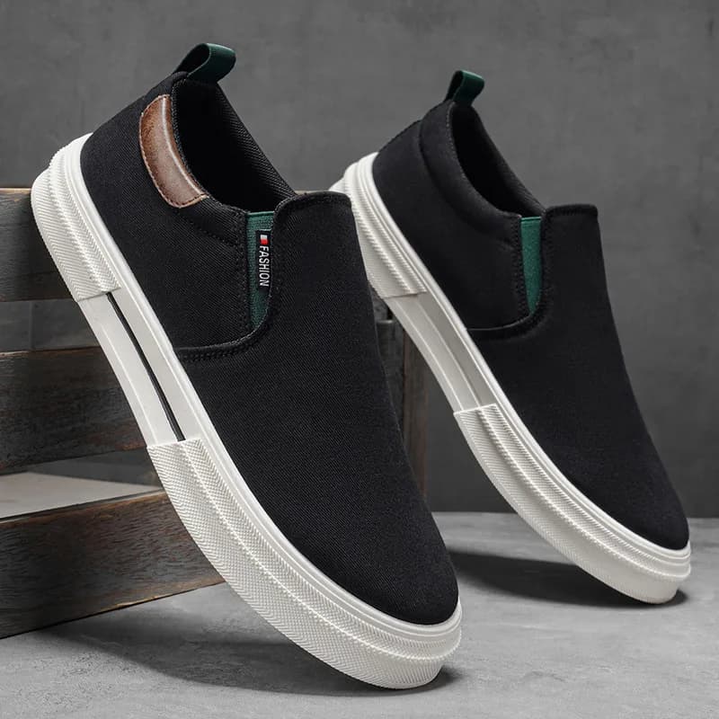 New fashionable and breathable men's canvas shoes comfortable and non slip men's single shoes