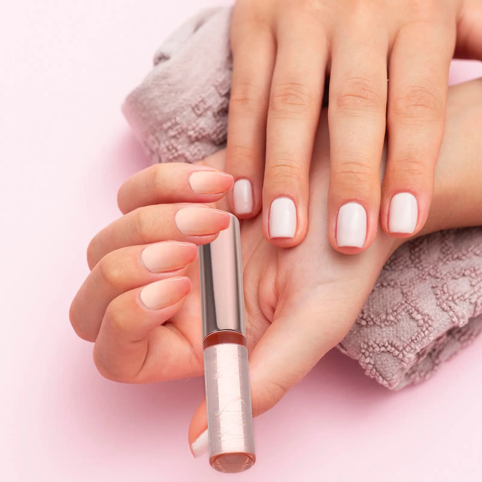 Versatile Pink Silicone Application Brush for Nail Art, Blush Effect and Stamping, Portable Nail Tool