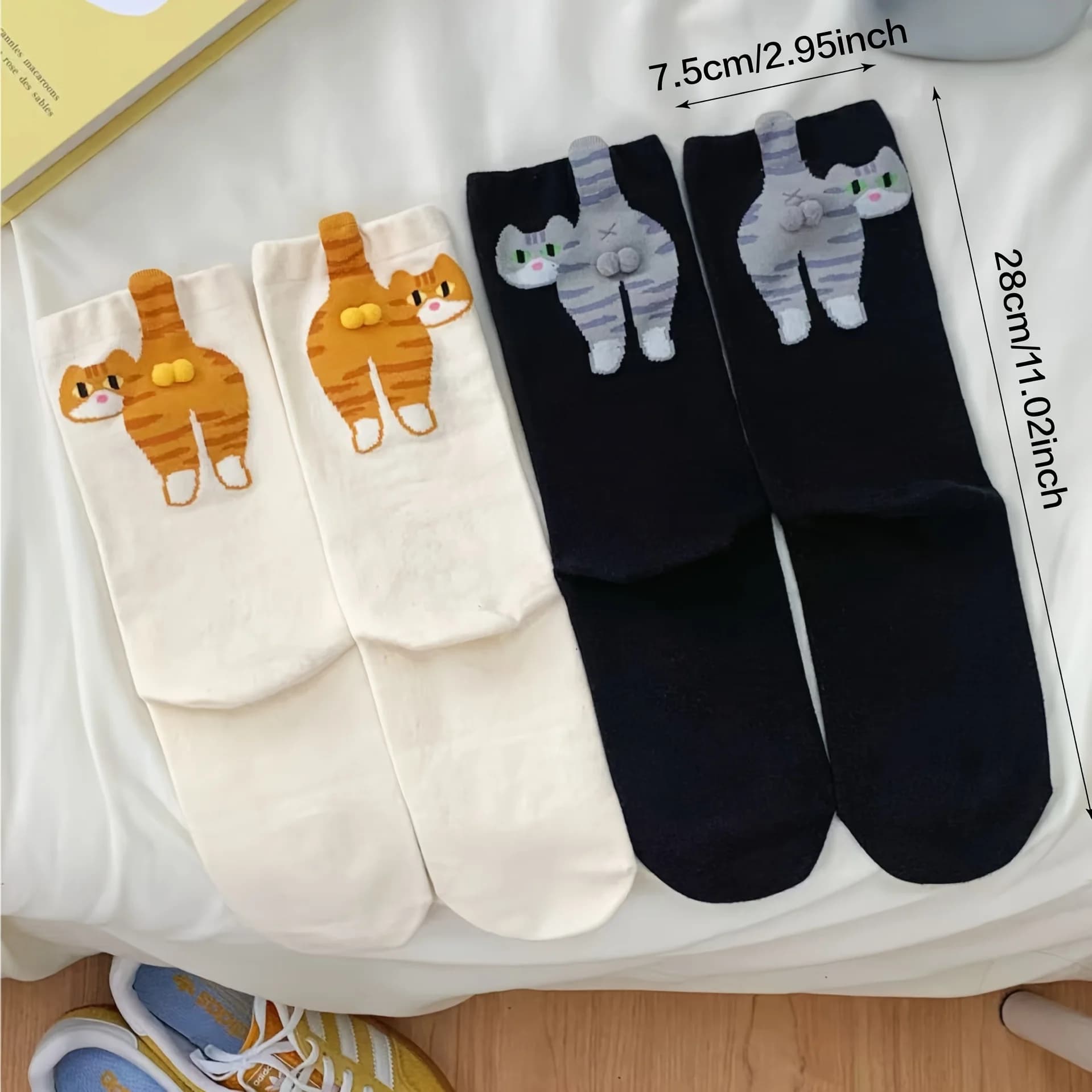 Unisex socks with cute evil cat - Cat in boots with legs and bell collar, warm men winter socks for woman man, casual