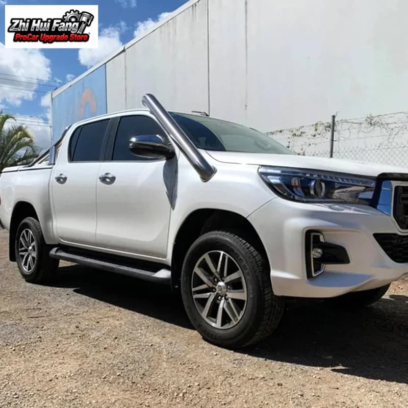 Adatto per Toyota Hilux Revo 15-23 Tubo dell'acqua per boccaglio in acciaio inossidabile
