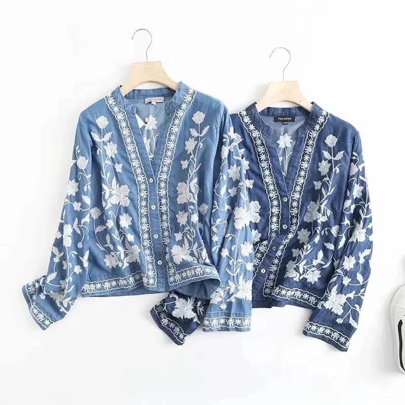 Abiti autunnali 2025 donne etniche ricamate floreali camicie e camicette in denim con scollo a V maniche a 3/4 camicie jeans hippie top da donna