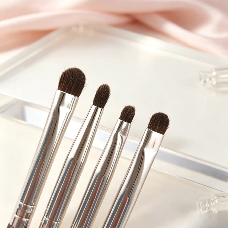 4Pcs Eye Makeup Brush Kit Detail Blending Eyeshadow Brushes for Eyeliner Under Eye Brow Shading Cosmetic Beauty Tools