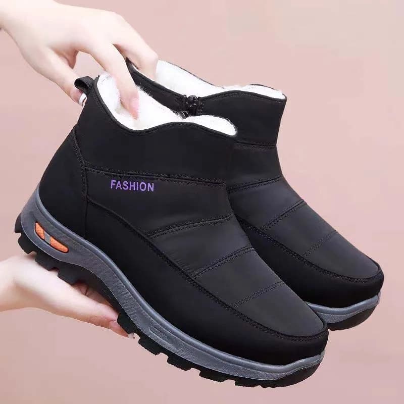 Stivali da uomo invernali Peluche addensato Scarpe di cotone calde Stivali da neve antiscivolo per esterni Stivaletti classici slip-on Botas Para Hombre