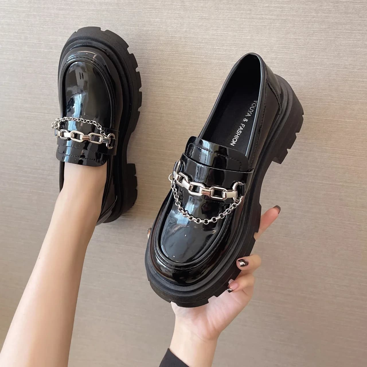 Comemore scarpe nere con plateau da donna 2021 mocassini da donna di moda per donna mocassino Casual in pelle Pu morbido e confortevole nero nuovo