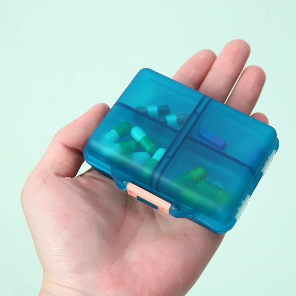 Nuovo Portapillole Portatile da Viaggio a 8 Scomparti per 7 Giorni, Contenitore Organizzatore per Vitamine, Medicinali, Oli di Pesce