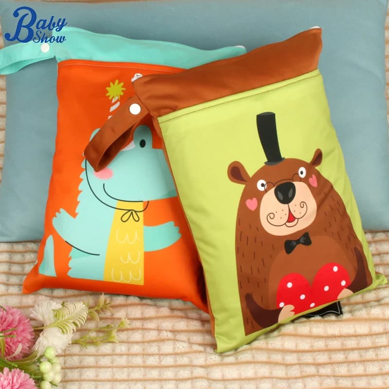 Babyshow 25x35 cm Borsa per pannolini Due cerniere Wetbag Riutilizzabile Impermeabile Cartoon Orso Unicorno Stampe Borsa per bambini asciutto e bagnato con manico