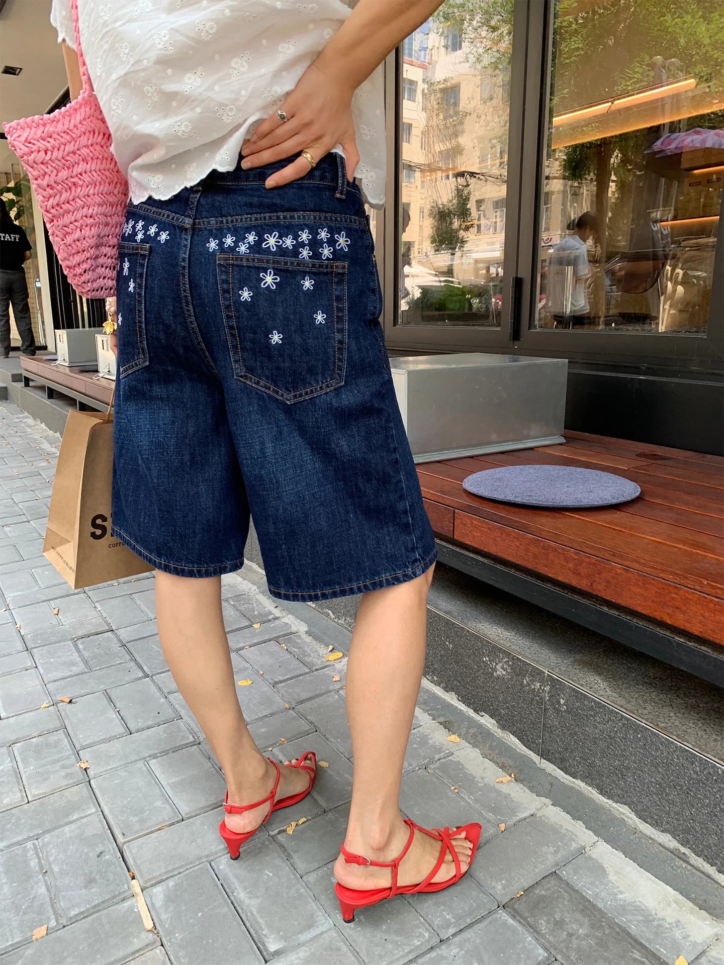 Jeans Corti da Donna Ricamati a Vita Alta, Stile Casual, Gamba Larga, in Denim di Cotone Estivo, Versatili
