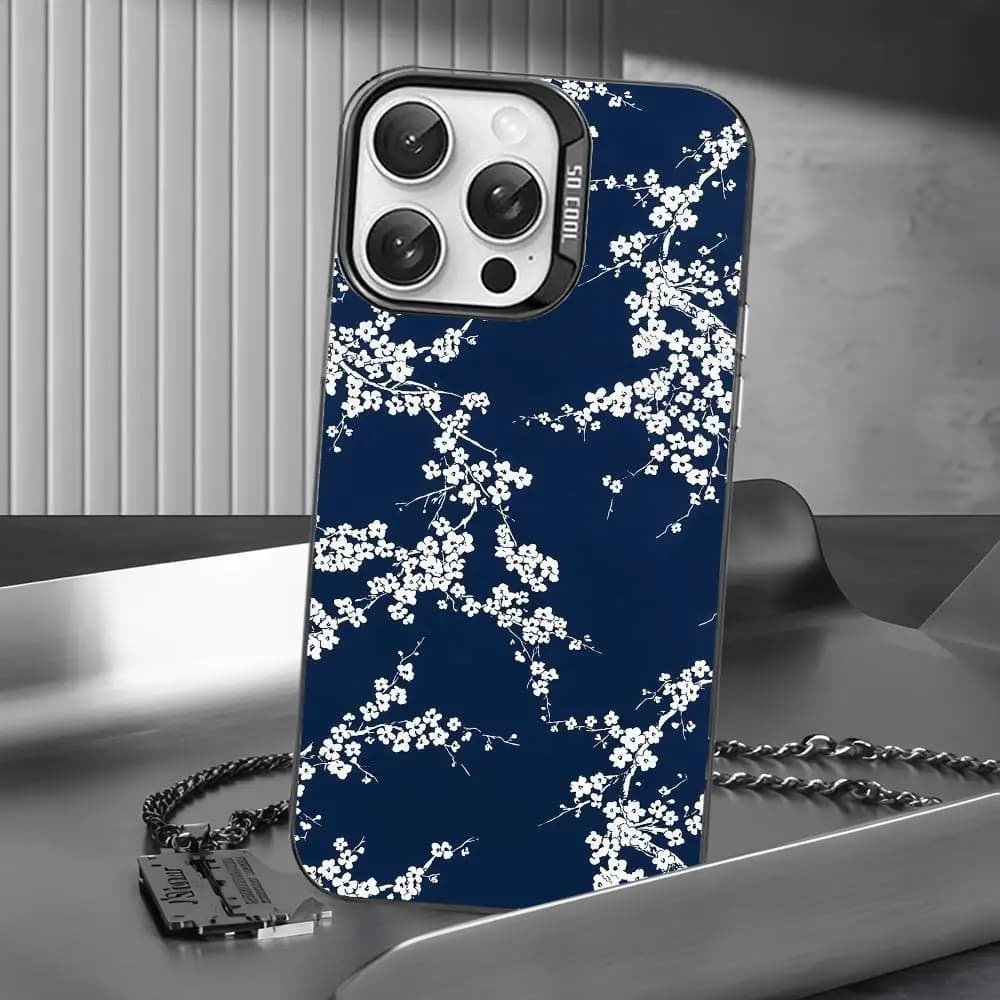 Cover Protettiva Blu Navy con Fiori di Ciliegio Anti-impronta e Antiurto per iPhone 16 16e 15 14 13 12 11 Pro/Max/Plus