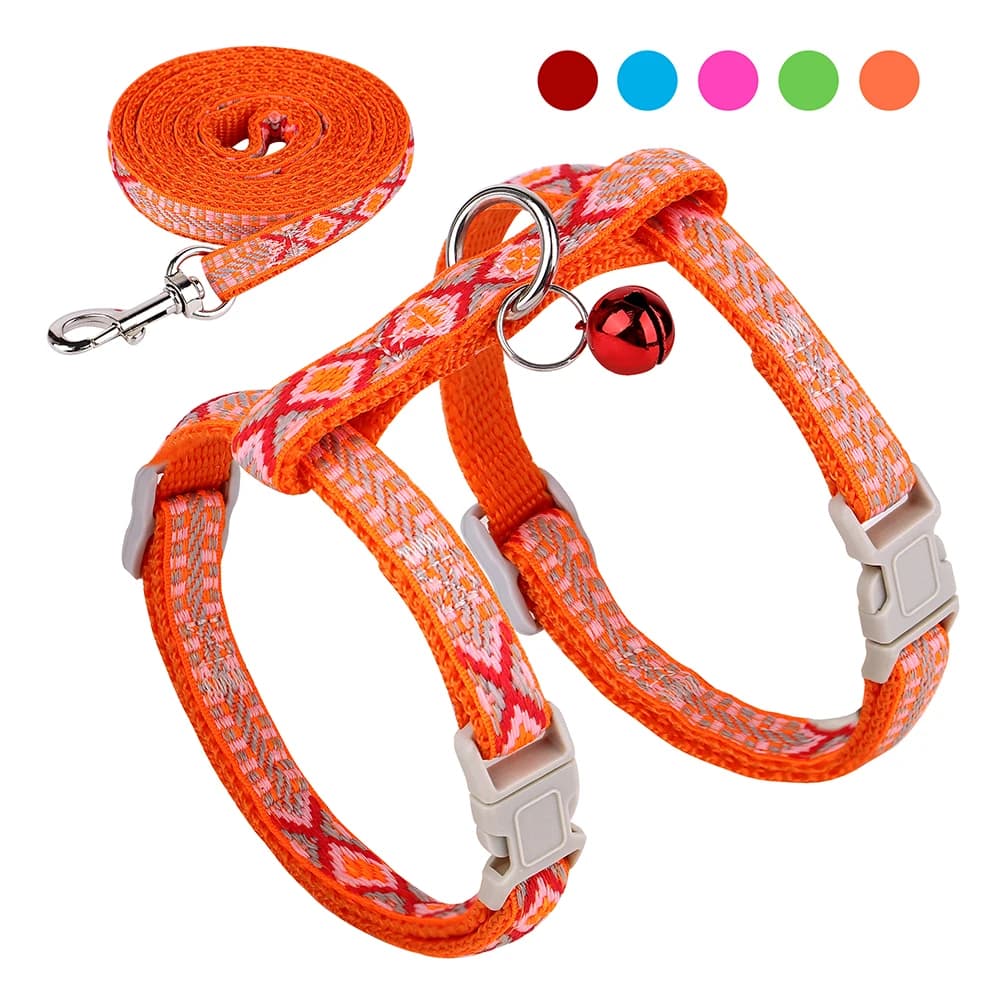 Nylon Cat Harness Vest guinzaglio guinzaglio per gattino cucciolo regolabile Small Medium Cats Dog Harness con accessori a campana Set guinzaglio