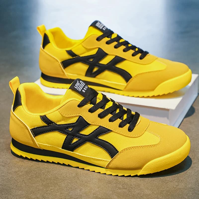 New Men's Lightweight Anti-Slip Breathable Wear-Resistant Running Sports Fashionable Versatile Casual Shoes
