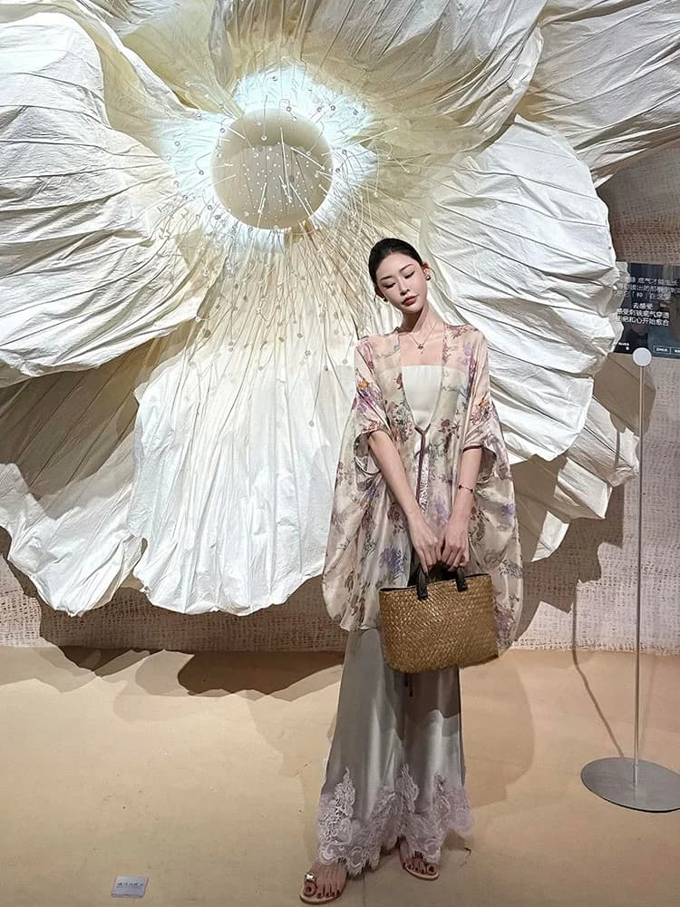 New Chinese Style Set Women Spring Vintage Elegance Satin Strapless Top Lace Half Skirt Print Cardigan Three Piece Set