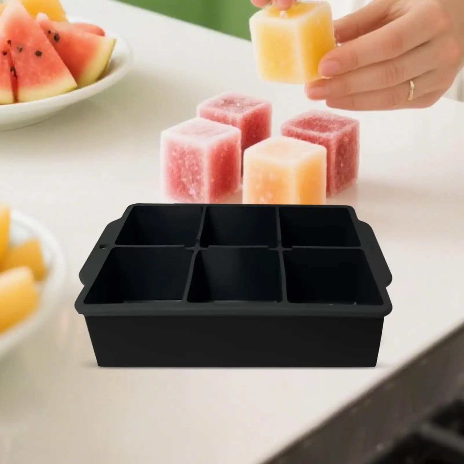 Macchina per il ghiaccio in silicone con coperchio Stampo per cubetti di ghiaccio a 6 griglie Fondo morbido Forma quadrata Macchina per cubetti di ghiaccio Stampo per cubetti di ghiaccio fai da te Strumento per bar da cucina