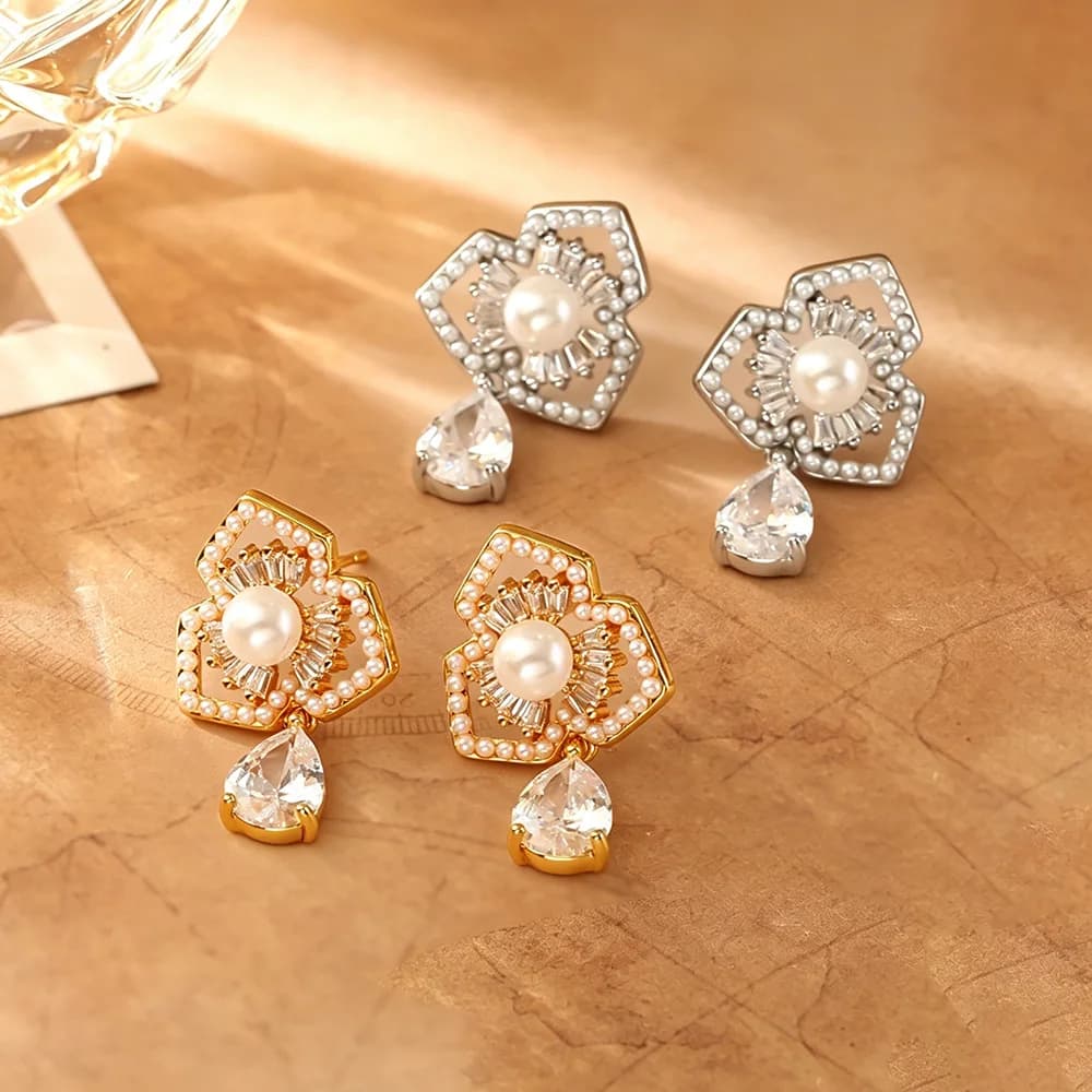 High-end shiny zircon water drop geometric earrings, fashionable, exquisite and versatile earrings, personalized design jewelry