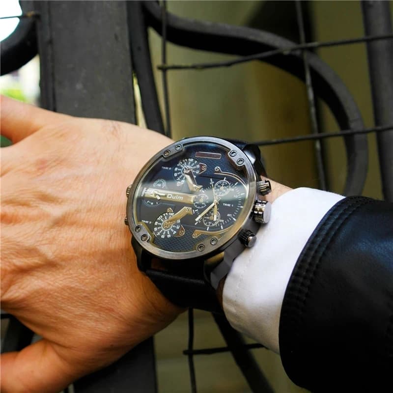 Oulm sports watches Men's casual design unique watch big leather strap men's quartz double time zone watch luxury men's wristwatch
