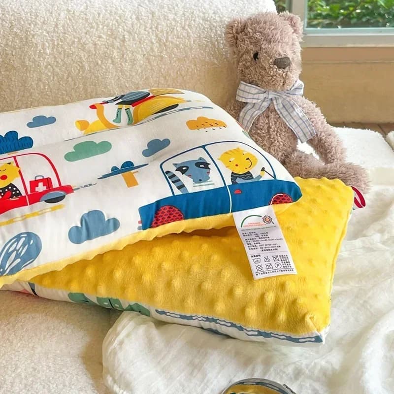 Morbido cuscino per bambini Comodo cuscino per neonato in velluto Poggiatesta per il sonno del bambino Cuscino per bambini traspirante Amore della mamma
