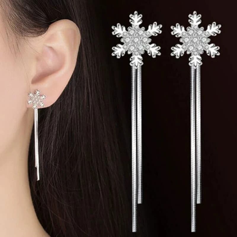 Orecchini pendenti con fiocco di neve color argento Elegante catena in metallo con nappa Orecchini pendenti lunghi per gioielli di moda da donna Regalo di Natale