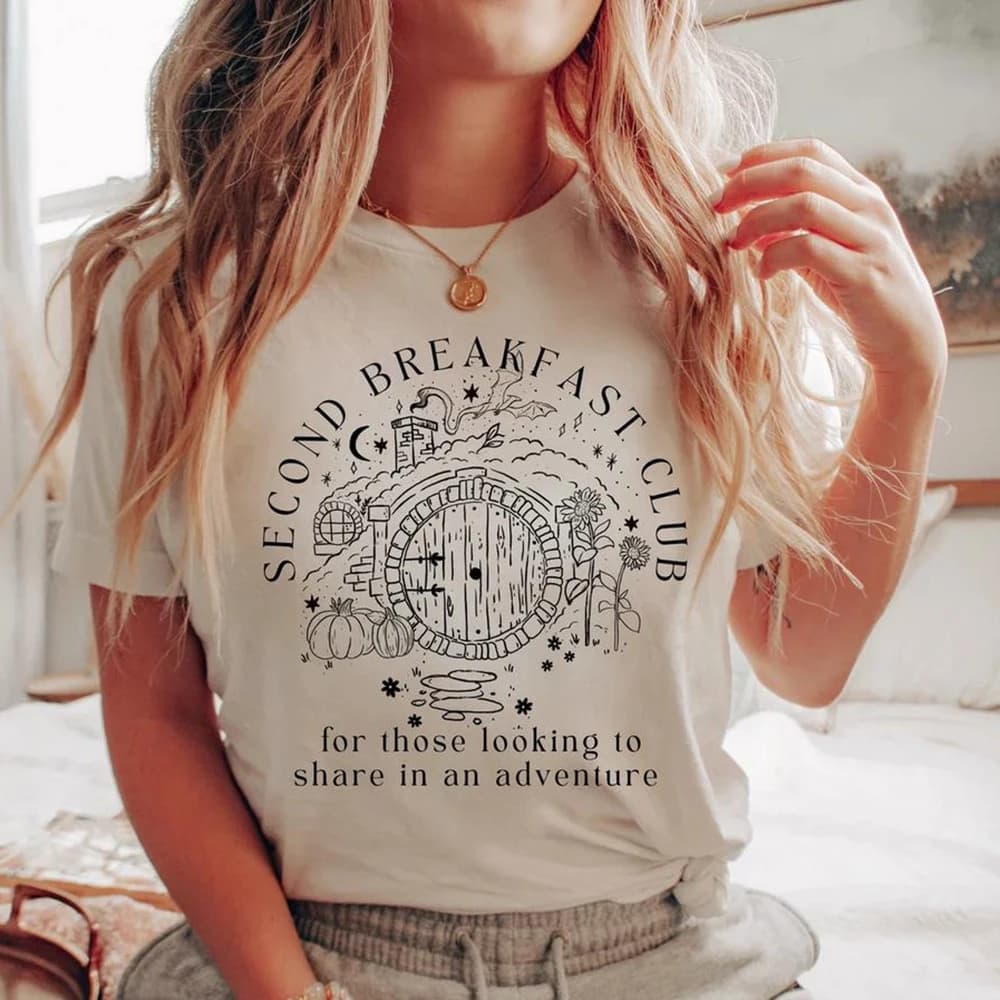 Maglietta Second Breakfast Club LOTR The Shire, T-shirt per amanti della letteratura, Abbigliamento estetico vintage, Maglietta Top Terra di Mezzo