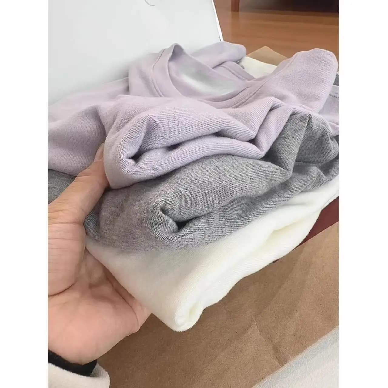 T-shirt girocollo a maniche lunghe in velluto viola da donna, stile semplice primavera autunno, top base morbido e soffice, versione coreana