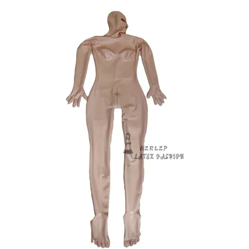 Body intero in lattice rosa baby con guanti e calzini, petto, schiena e cerniera sul cavallo modellati in 3D.