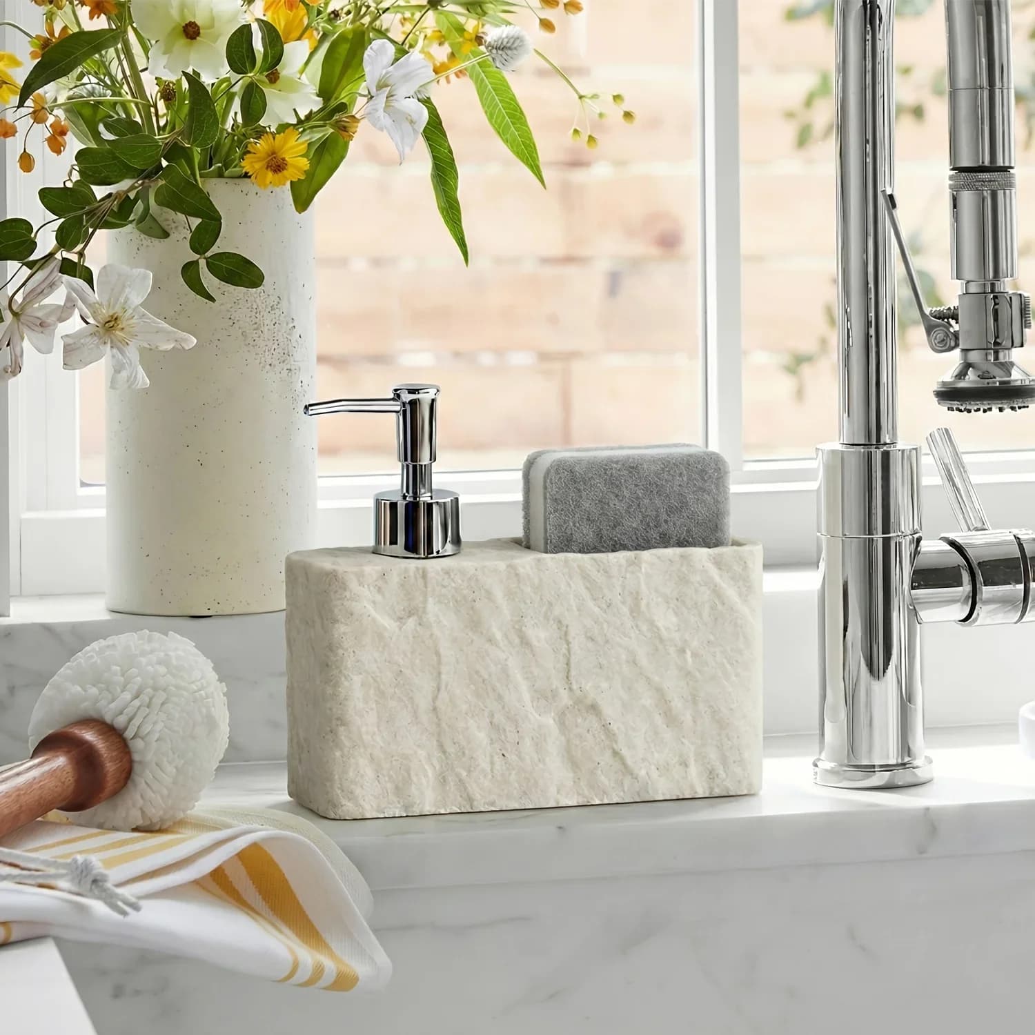2-in-1 Resin Stone Texture Dish Soap Pump and Sponge Organizer Kitchen Soap Dispenser with Sponge Holder Kitchen Accessories