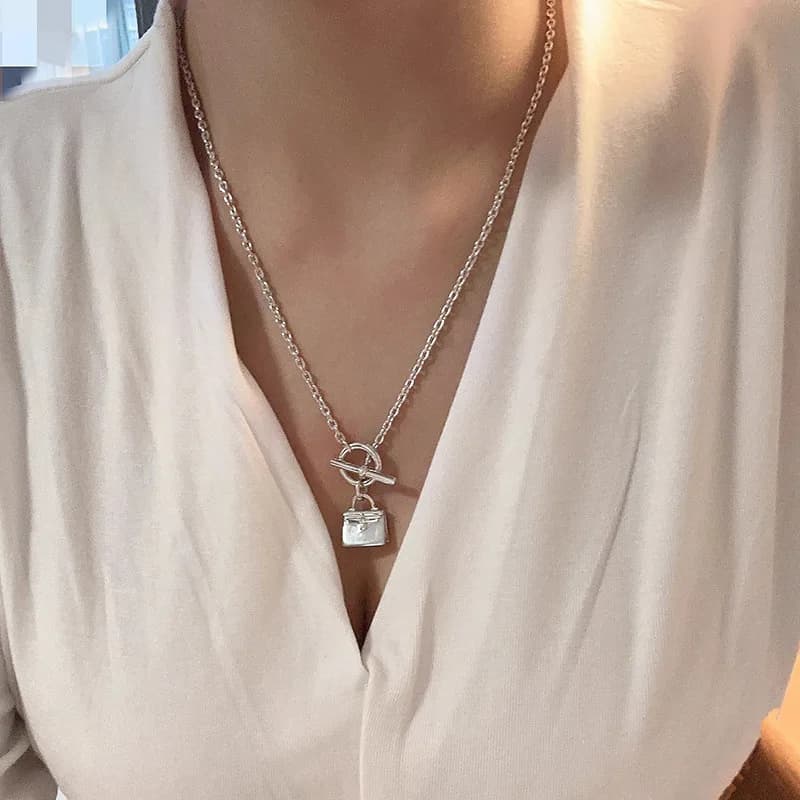 Borsa dal design di nicchia versione coreana, fibbia per collana da ragazza, catena per clavicola, catena per maglione