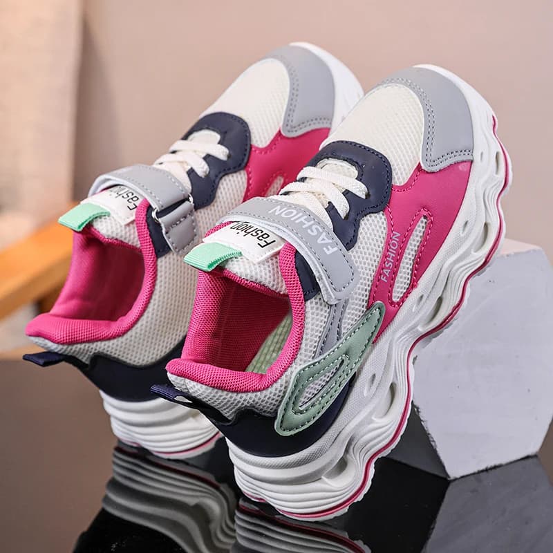 New sports shoes for kids in mesh autumn Professional breathable racing shoes with elastic shock absorber casual shoes for outdoors