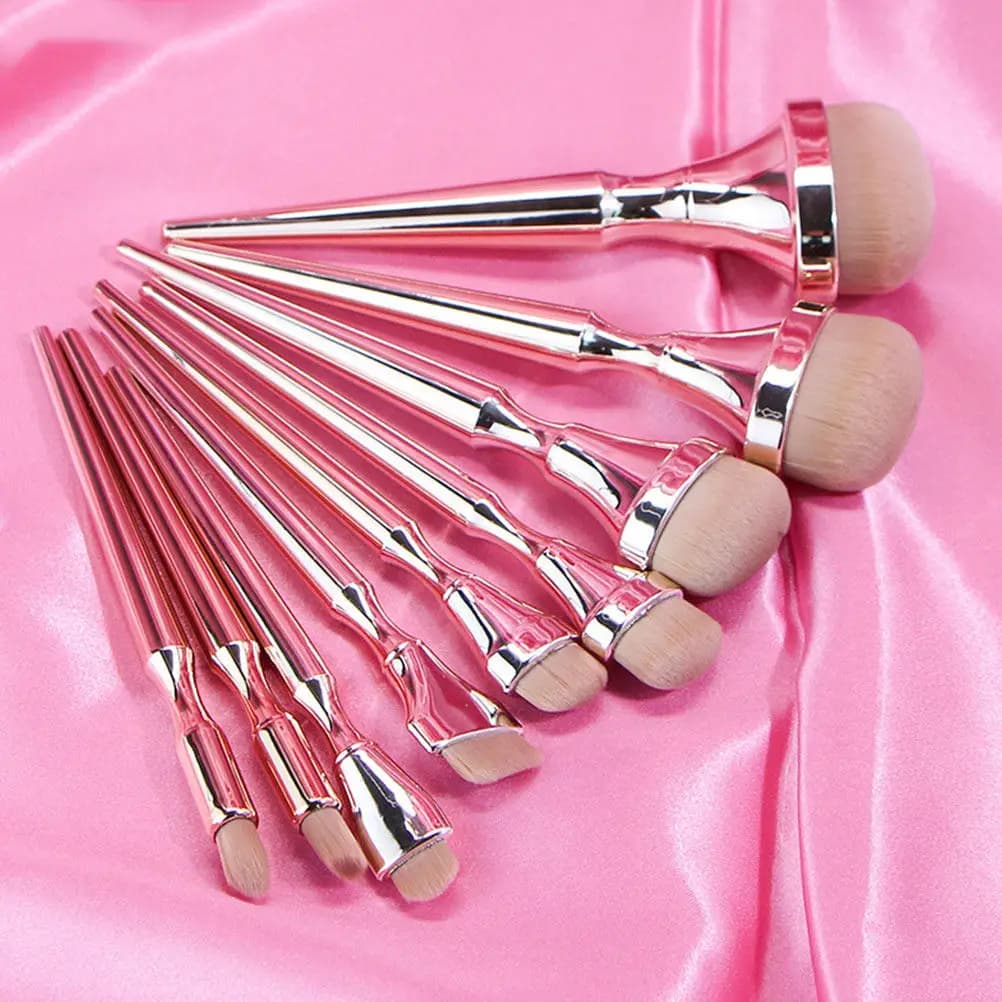 Set di pennelli per trucco da 9 pezzi, strumenti cosmetici professionali, setole morbide portatili, forniture per la bellezza del viso, trucco per donne, polvere, fard