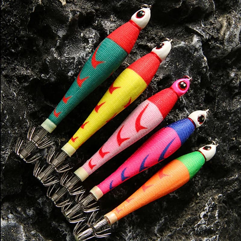 Esca da pesca con amo per calamari affondante 15 # 20 # 25 # 30 # 40 # EGI Seppie Legno Luminoso Gamberetti Calamari Esca Esca Artificiale Pesca in Mare