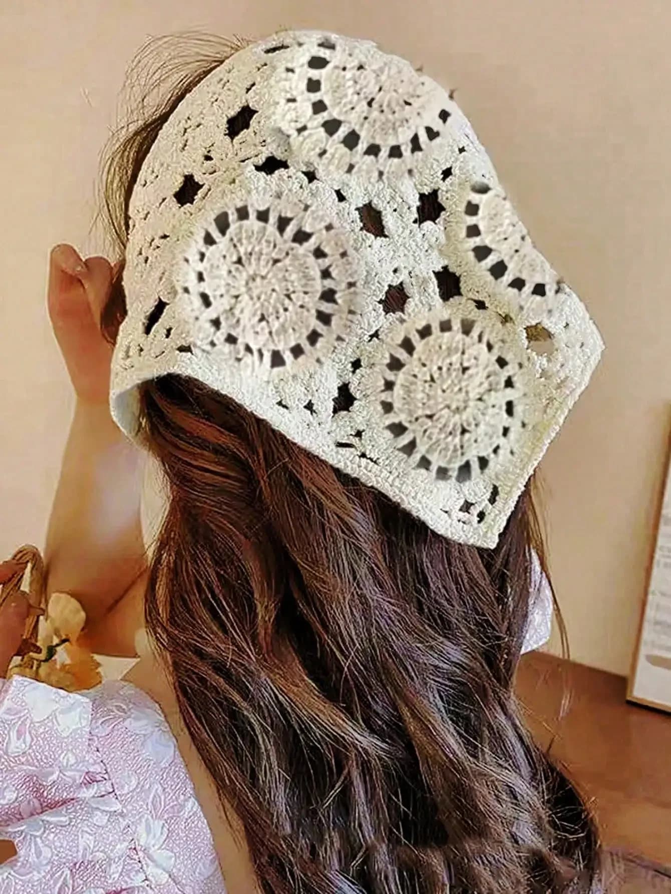 1pc Hollow Flower Headscarf Triangle Scarf, Countryside Style Headwear, Beach Accessory, Retro Headband, 2026 New Arrival