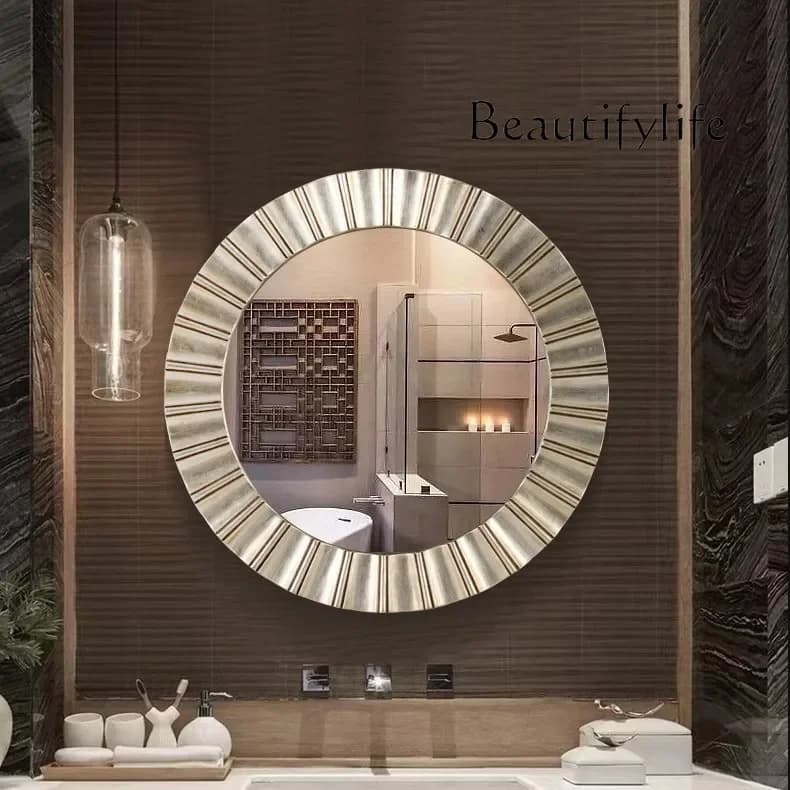 Q Specchio da bagno rotondo semplice europeo e americano Specchio da bagno luminoso intelligente a LED Specchio da bagno per hotel