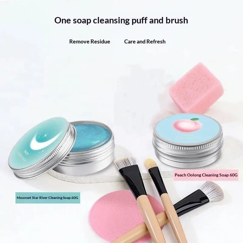 Exclusive Silicone Pad and Brush Soap Set for All-Inclusive Cosmetic Brush Cleaning Experience
