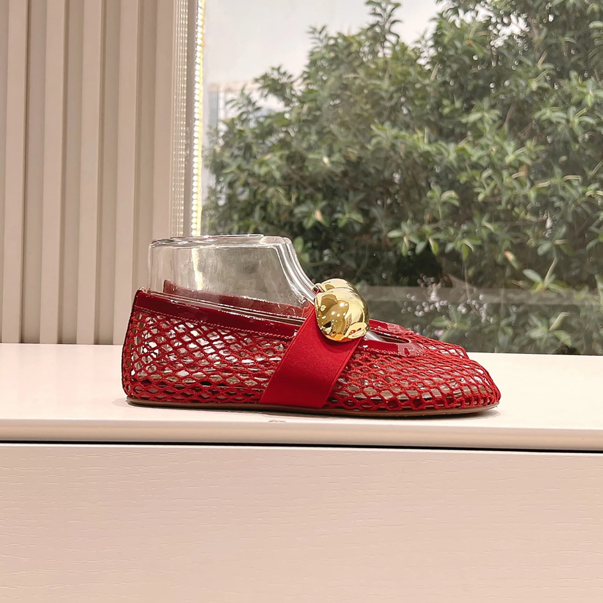 Scarpe Mary Jane piatte traspiranti in rete stile francese per l'estate 2026, ballerine in vera pelle, scarpe singole