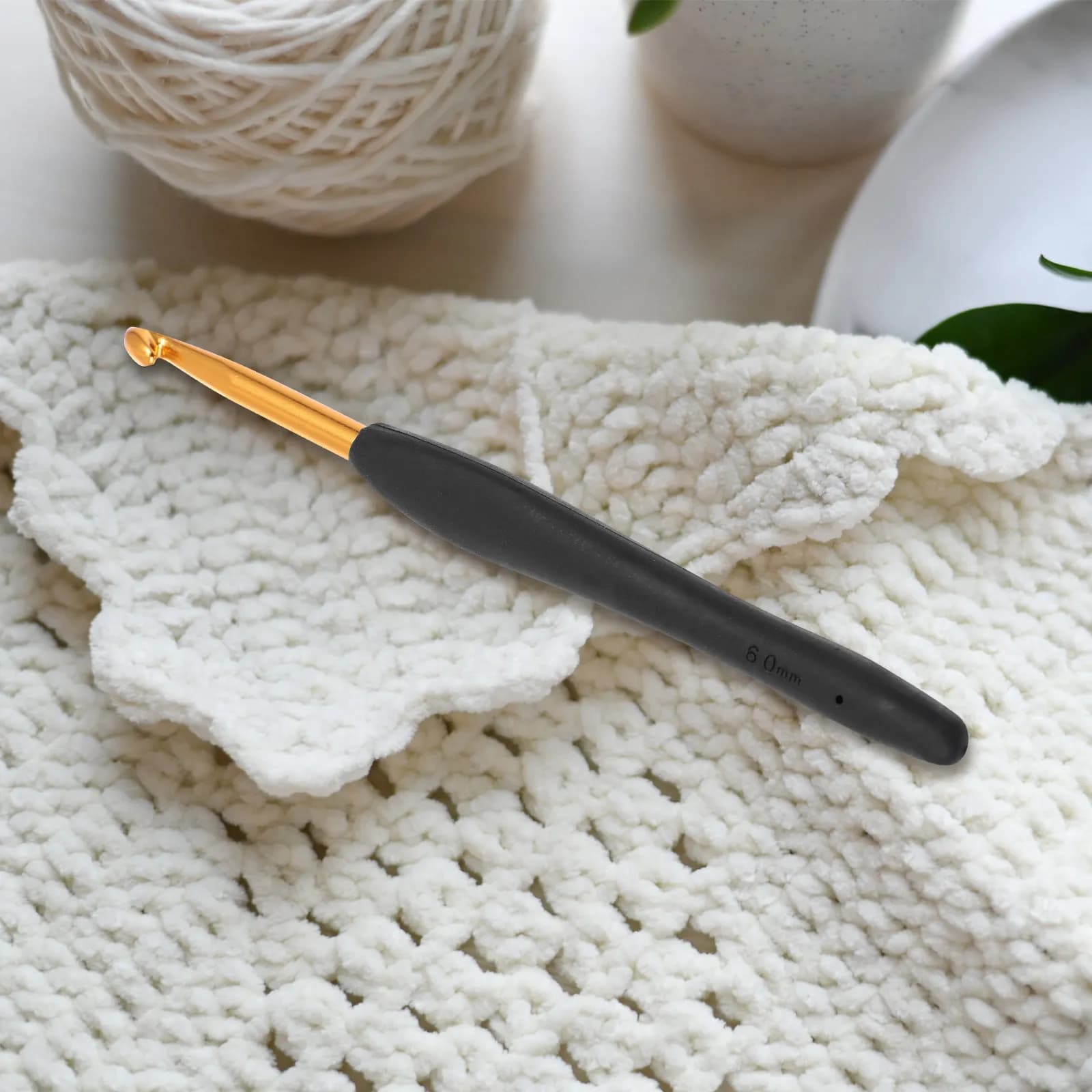 1Set High-Grade Yarn Craft Crochet Hooks Set Smooth Ergonomic Handles Knitting Learning Needles for Housewives Knit Lovers Scarf