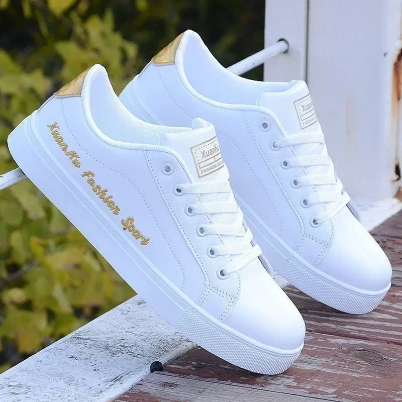 2025 Scarpe da ginnastica da uomo Scarpe da uomo economiche Scarpe vulcanizzate da uomo comode Estate Nuove scarpe basse Moda Versatile Tenis Masculino