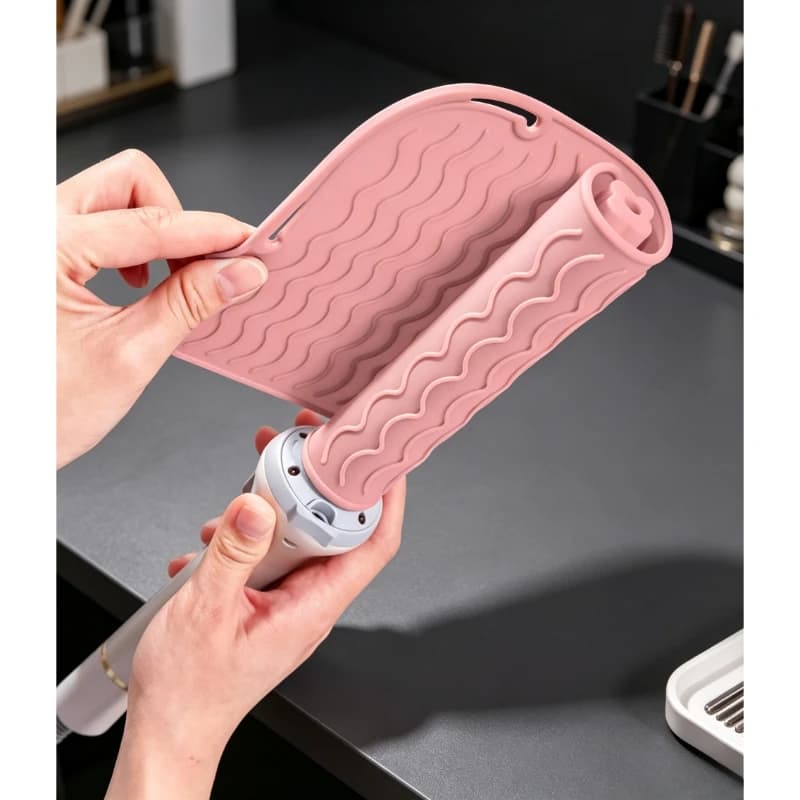 Silicone Heat Resistant Mat for Hair Curling Iron Non Slip Wave Straightener Insulation Pad Hair Styling Tool Protector