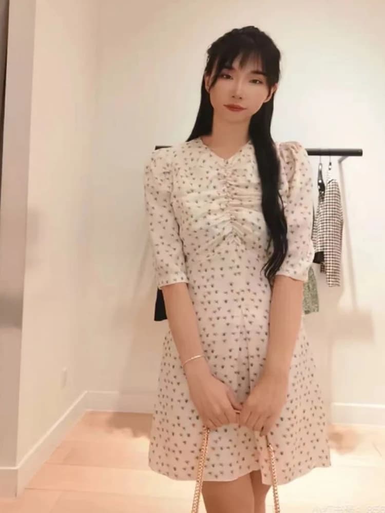 Romantic Floral Print Pleated Micro Flared Five Sleeve Commute Short Dress Polyester Fiber A-Line Skirt round Neck Basic Style