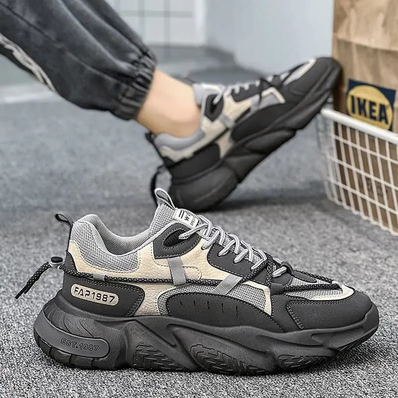 New 2025 Men's Running Shoes Autumn Season Breathable Anti-Odor Versatile Dad-Style INS Trendy Boots Workwear Short Tube