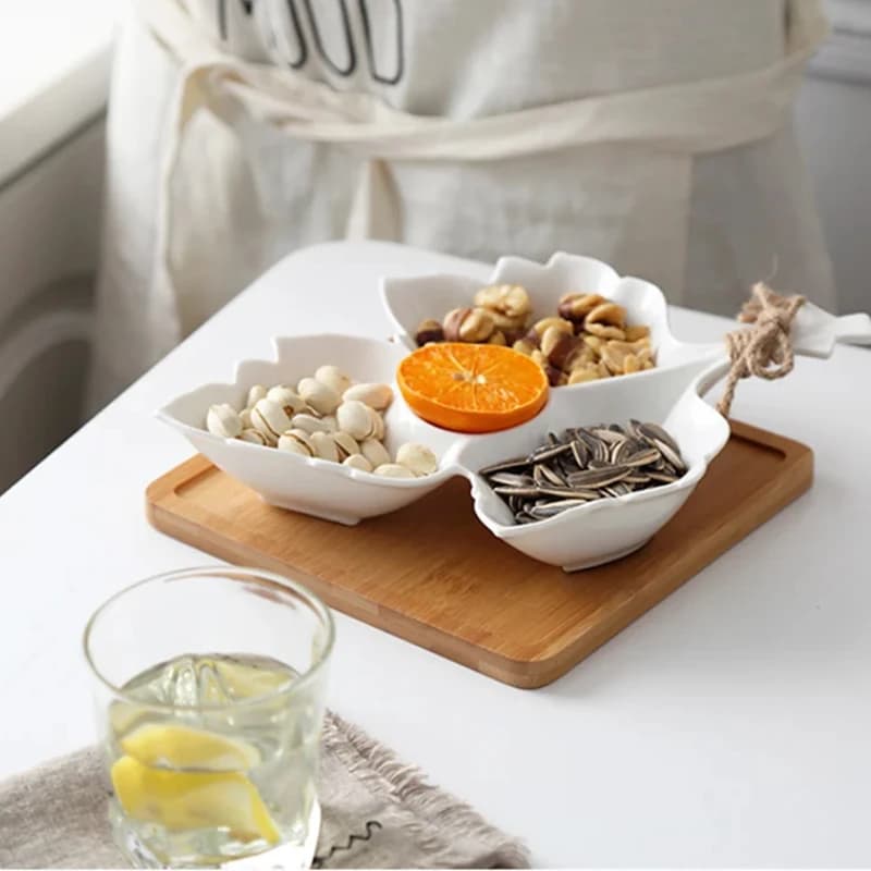 Piatto in ceramica Piatto in foglia d'acero con pallet in legno Snack Piatti di frutta secca Snack Piatto Casa Ciotola di frutta Piatti di caramelle