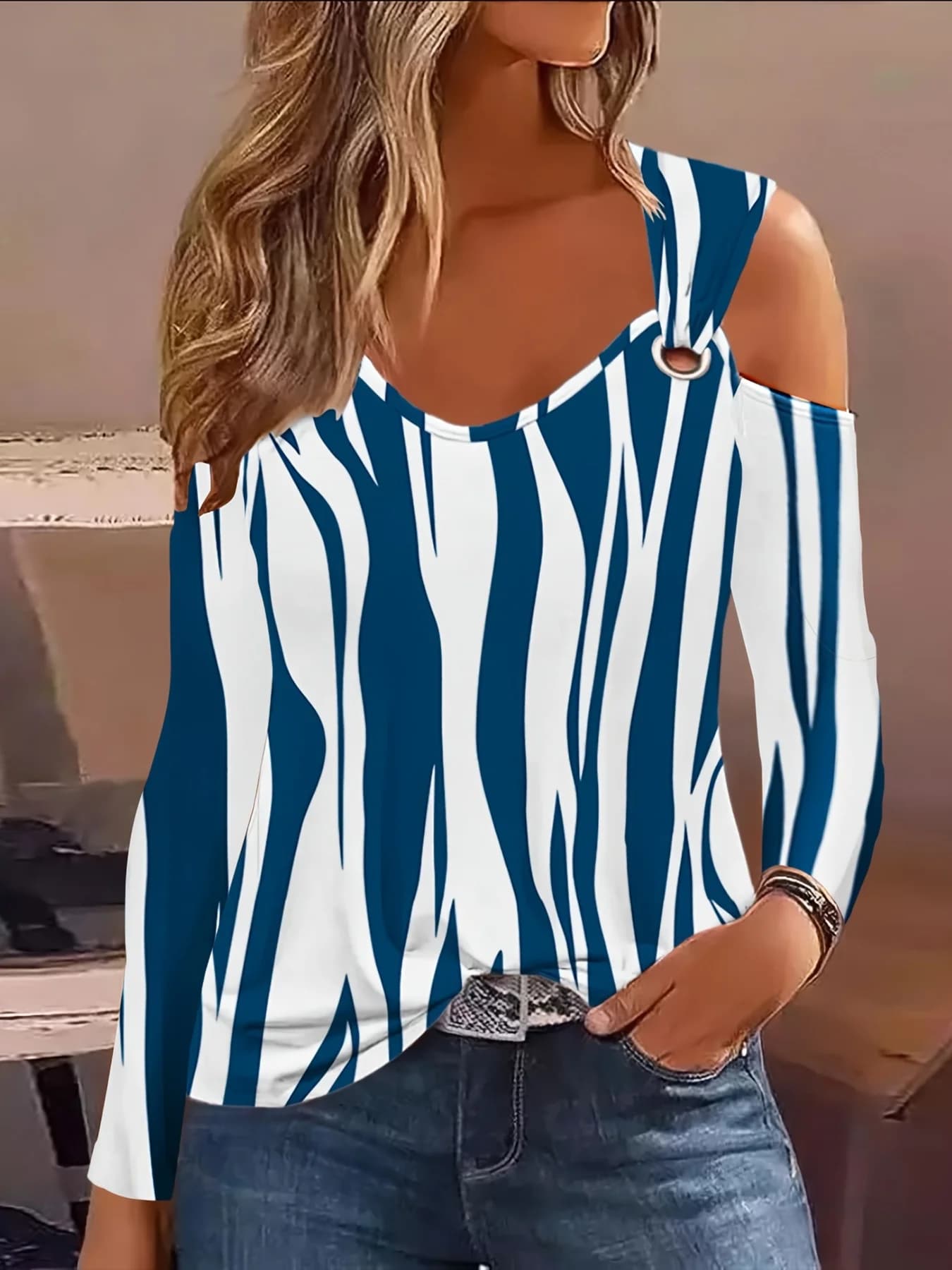 Plus Size autunno semplice bottone in metallo camicetta con scollo a v per le donne 2023 nuova moda Sexy donna Casual TShirt Pullover top Femal