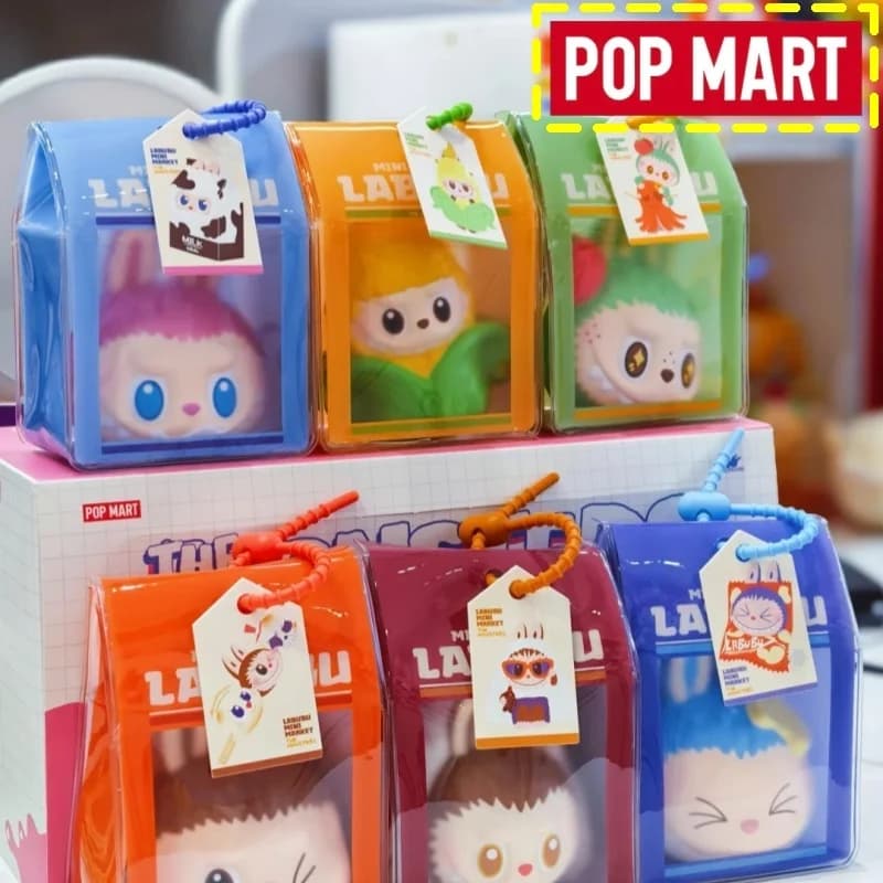 Genuino Pop Mart The Monsters Labubu Wacky Mart Squishy Charm Series Blind Box Toy Doll Anime Figure Decorazione da scrivania Regali di Natale