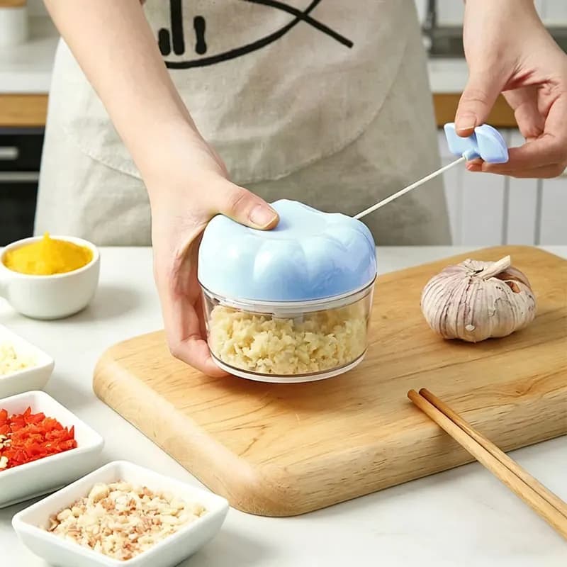 Tritatutto per Aglio Manuale Multifunzionale, Frullatore per Aglio Domestico, Utensile da Cucina per Aglio Tritato
