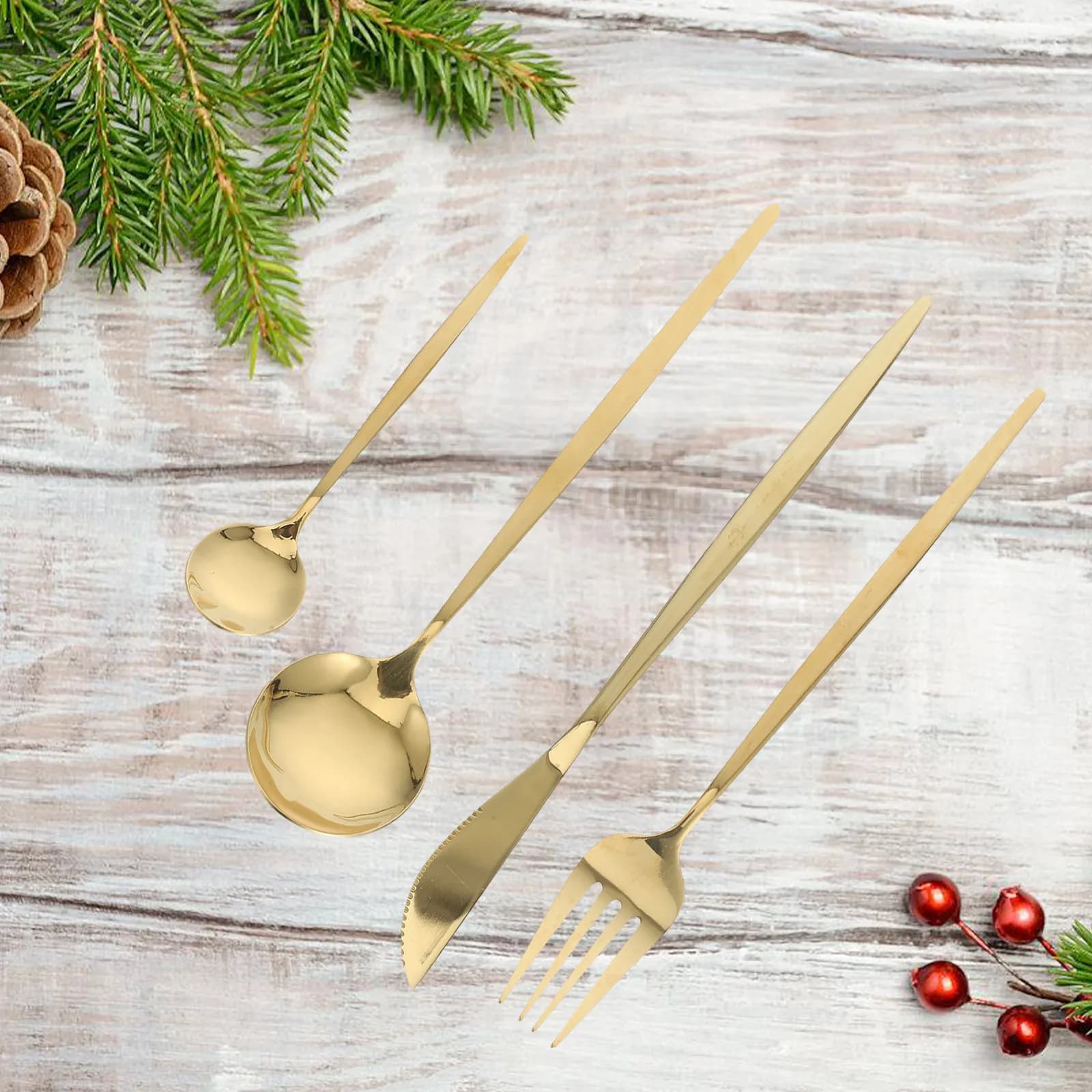Set di posate in acciaio inossidabile dorato, elegante set di coltelli, forchette e cucchiai per cene raffinate, utensili da cucina.