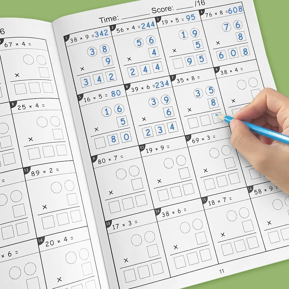 Quaderno di esercizi di scrittura Multiplicazione e divisione per bambini Esercizi di miglioramento matematico Quaderno A4 Pratica quotidiana