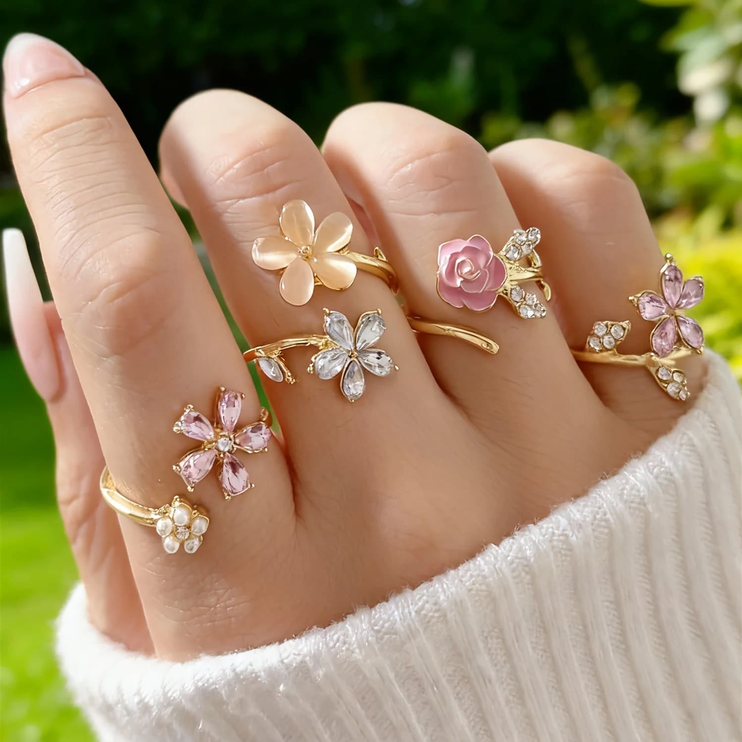 Set di 4 anelli placcati con strass effetto occhio di gatto, eleganti anelli rosa lucidi da donna, ideali per feste, regali per le vacanze e per l'uso tutto l'anno