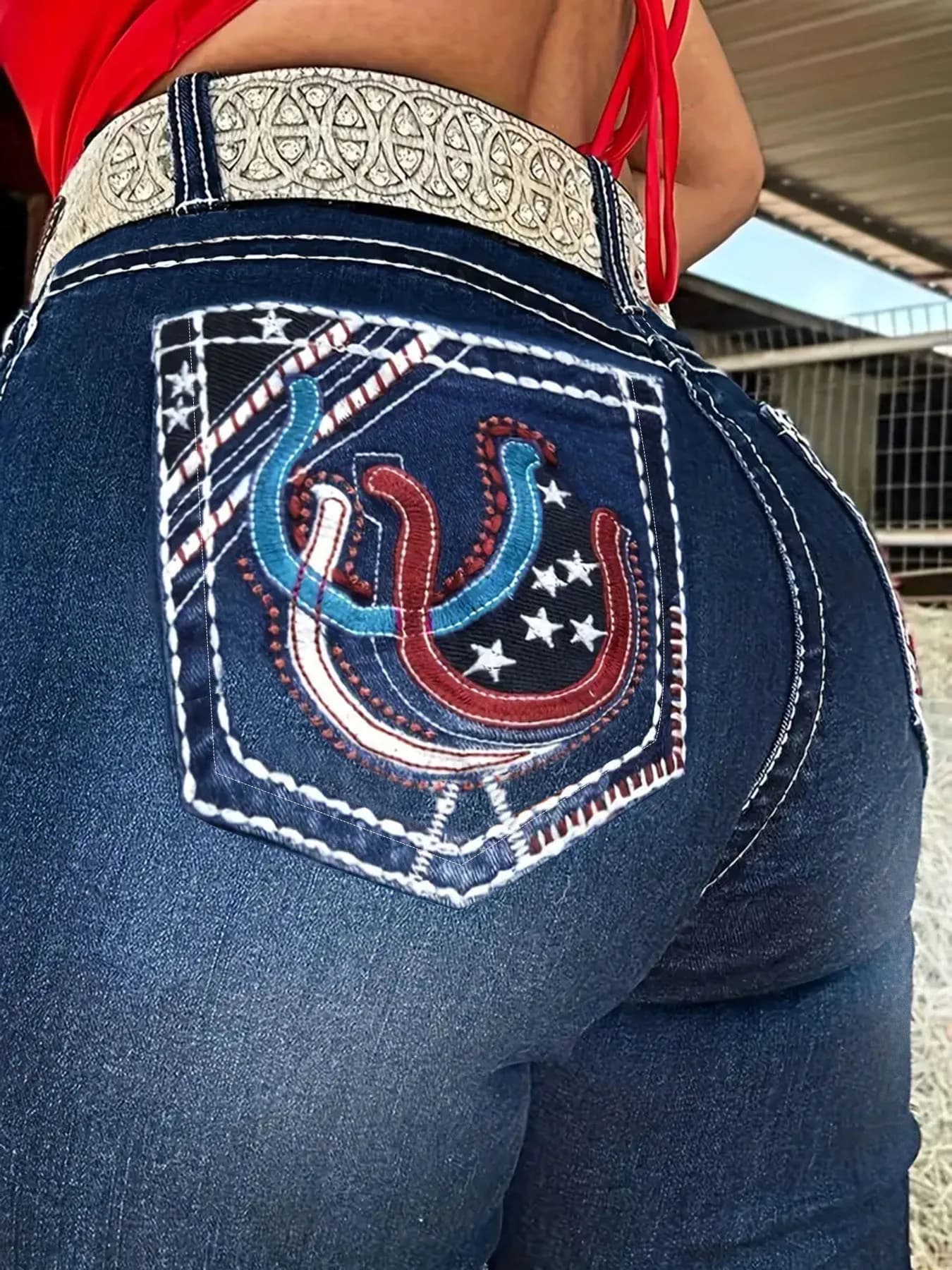 Jeans in Dark Blue Zampa Washed for Women Plus Sizes, Elasticized Denim Pants with Back Pockets Embroidered Western Style Horse Iron