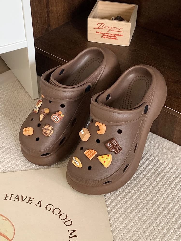 Sandali slip-on da donna con motivo divertente a pizza, scarpe estive a fondo piatto, zoccoli creativi con fori, accessori per scarpe