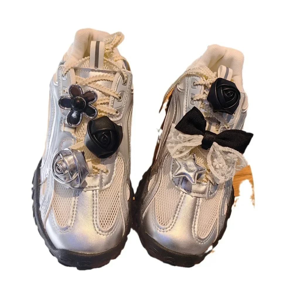 1 pz nuova moda lacci clip fibbia decorazioni fibbia per scarpe per sneaker in pelle rosa fiocco cuore pendenti per scarpe accessori per scarpe