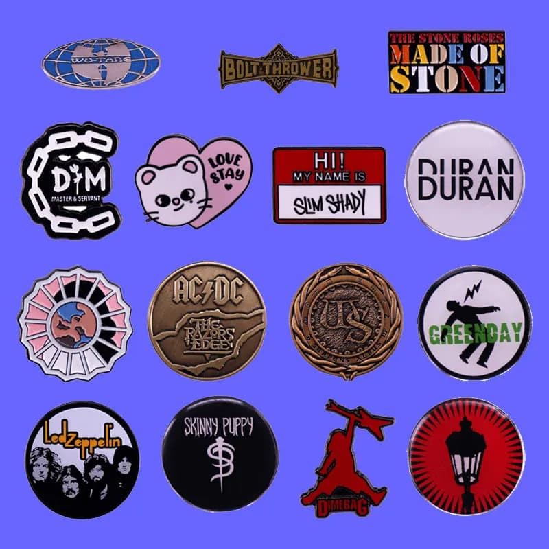 Vari emblemi classici del coro della rock band Distintivo smaltato Spilla in metallo Accessori Giacca Zaino Decorazione Regalo per i fan del cantante pop