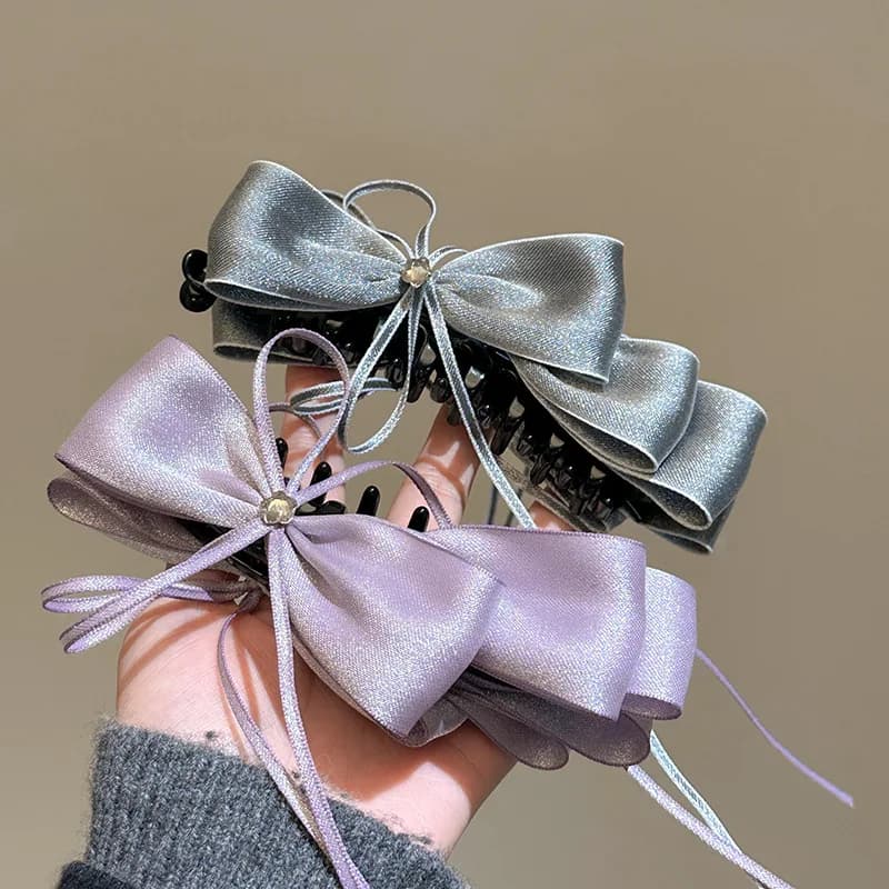 Fermaglio per capelli in raso stile coreano – Elegante fermaglio a banana con perle per coda di cavallo e acconciature raccogli-capelli, accessorio moda donna