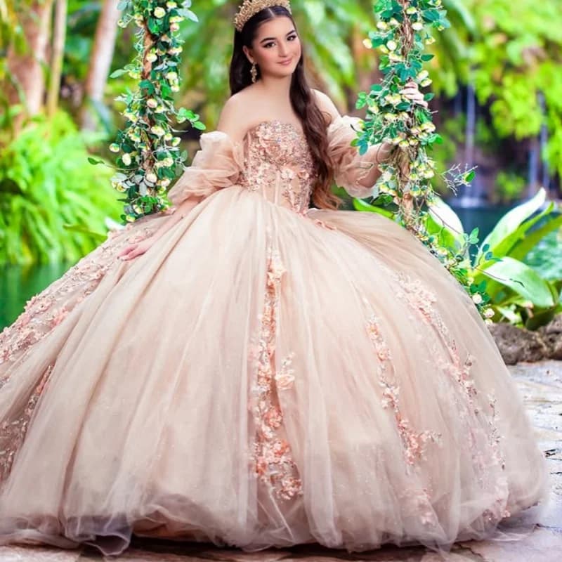 Abito Quinceanera champagne chiaro glitter di cristallo Decalcomania del fiore 3D Coda lunga Abiti da 15 Quinceanera Personalizza